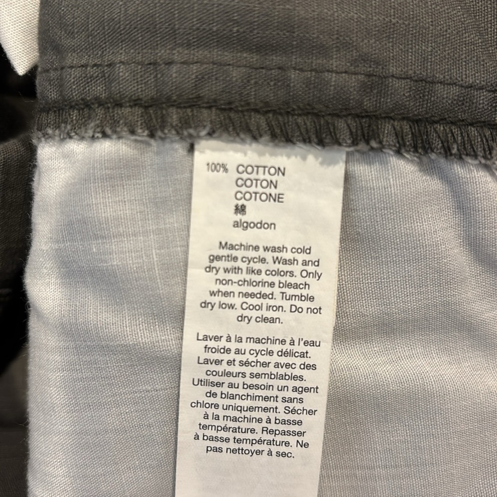 GAP men’s 100% cotton shorts in dark grey size 35 NWT - Picture 9 of 9